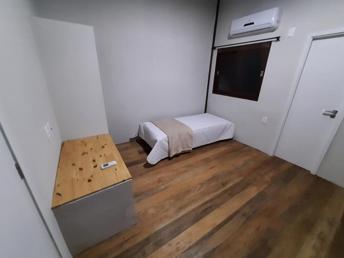 Casa Ampla Com Piscina E Hidromassagem *